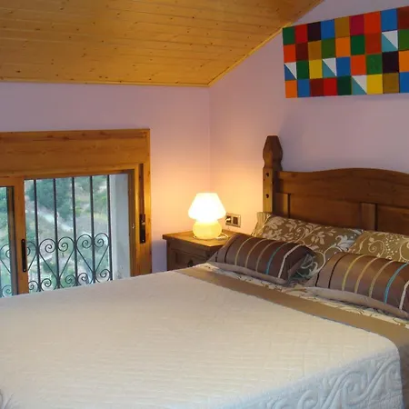 La Serreta Guest house *