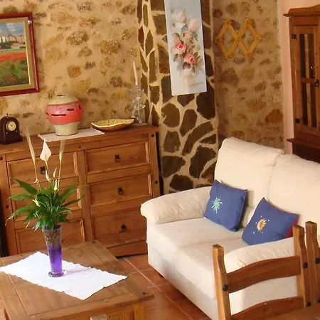 La Serreta Guest house *